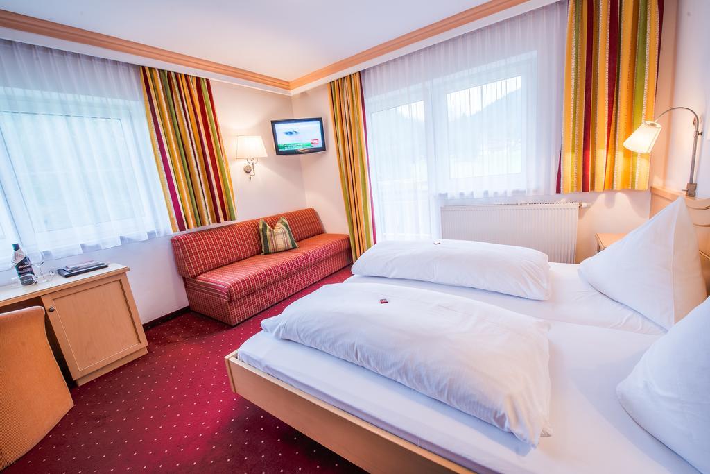 Hotel Grundlhof Брамберг-ам-Вильдкогель Экстерьер фото